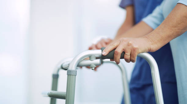 Supporting Seniors with Mobility Issues Through Home Healthcare