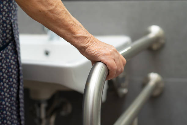 How to Create a Safe and Comfortable Home Environment for Seniors