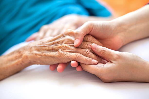How Home Health Care Supports Families Caring for a Loved One with Alzheimer’s