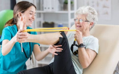 How Physical Therapy Reduces the Risk of Rehospitalization in Seniors